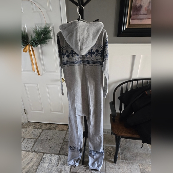 Polar Piece Onesie - Picture 2 of 3